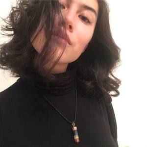 Meet your Posher, Elia